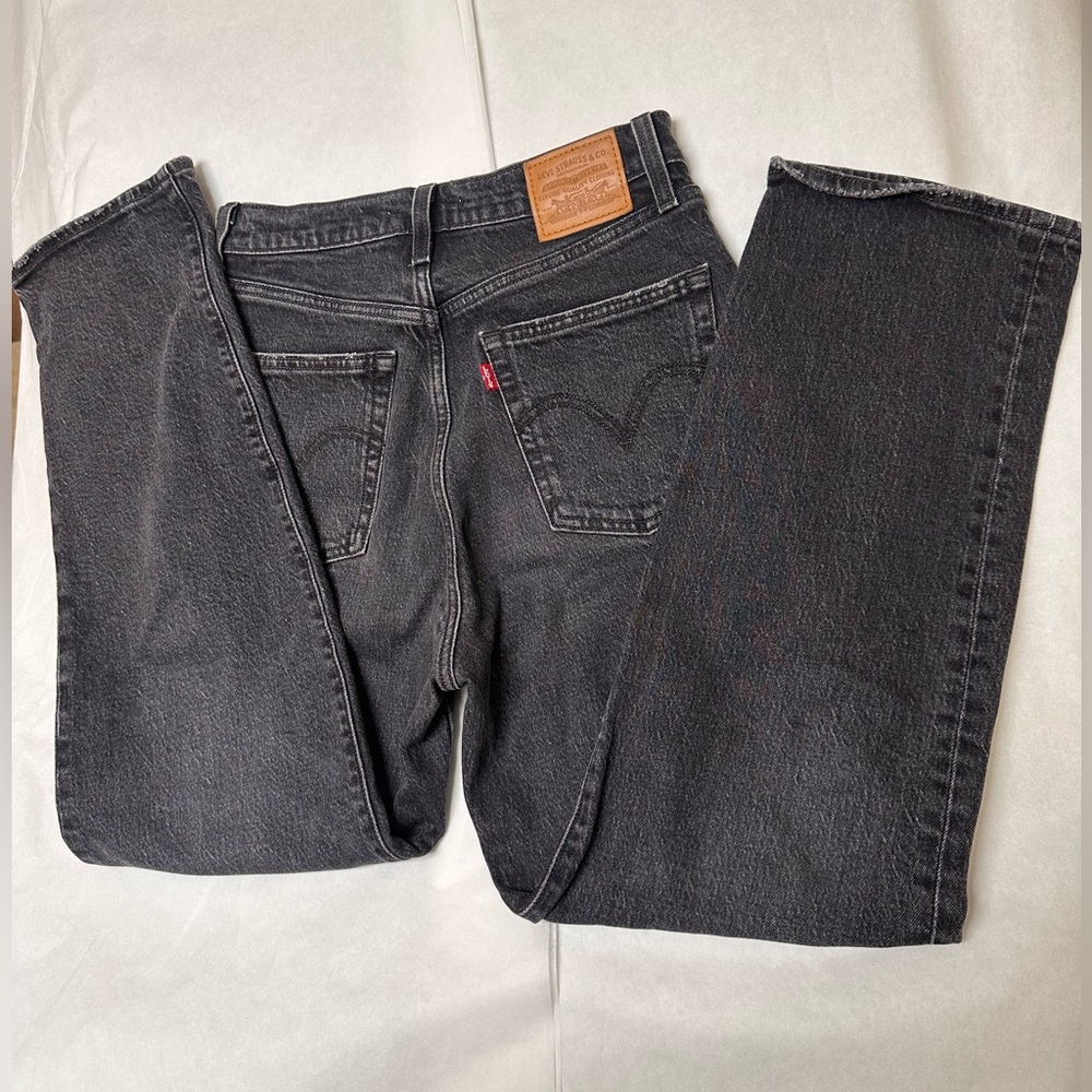 ⚫️Premium Levi's Ribcage Straight Jeans⚫️ - Picture 8 of 13